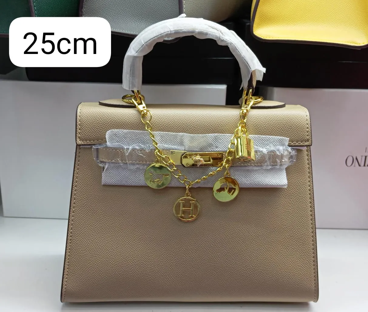 𝐇 Kelly Sellier Bag in Epsom Leather With Gold Hardware