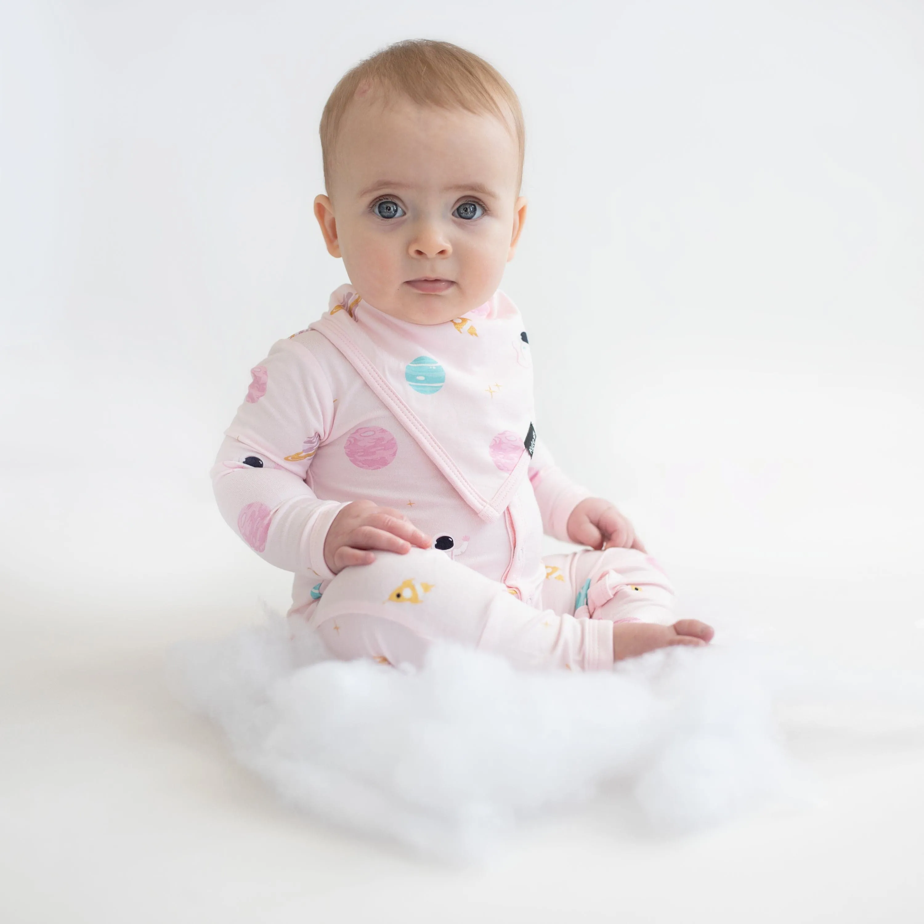 Bib in Sakura Space