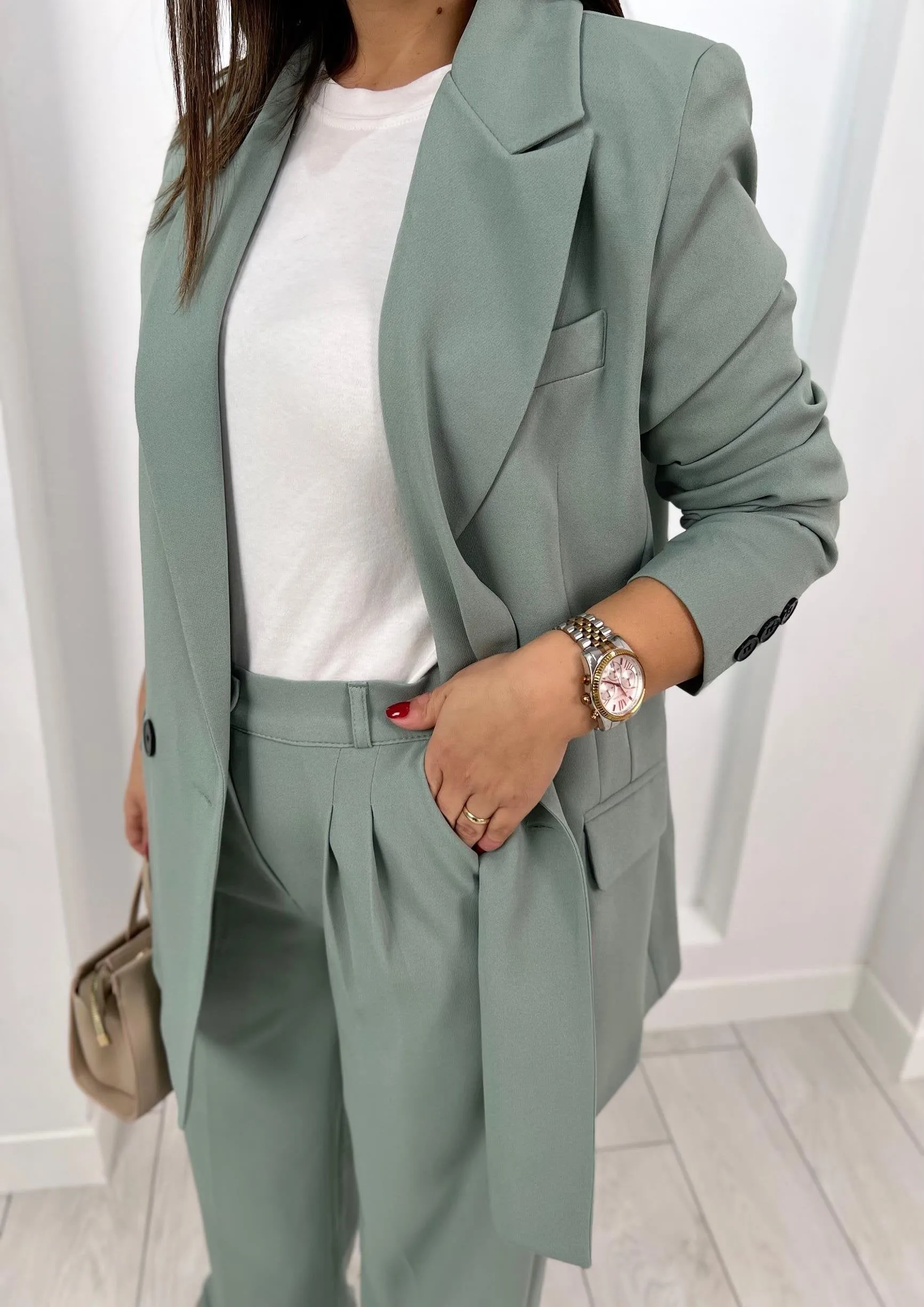 Buttoned blazer and trouser mint green
