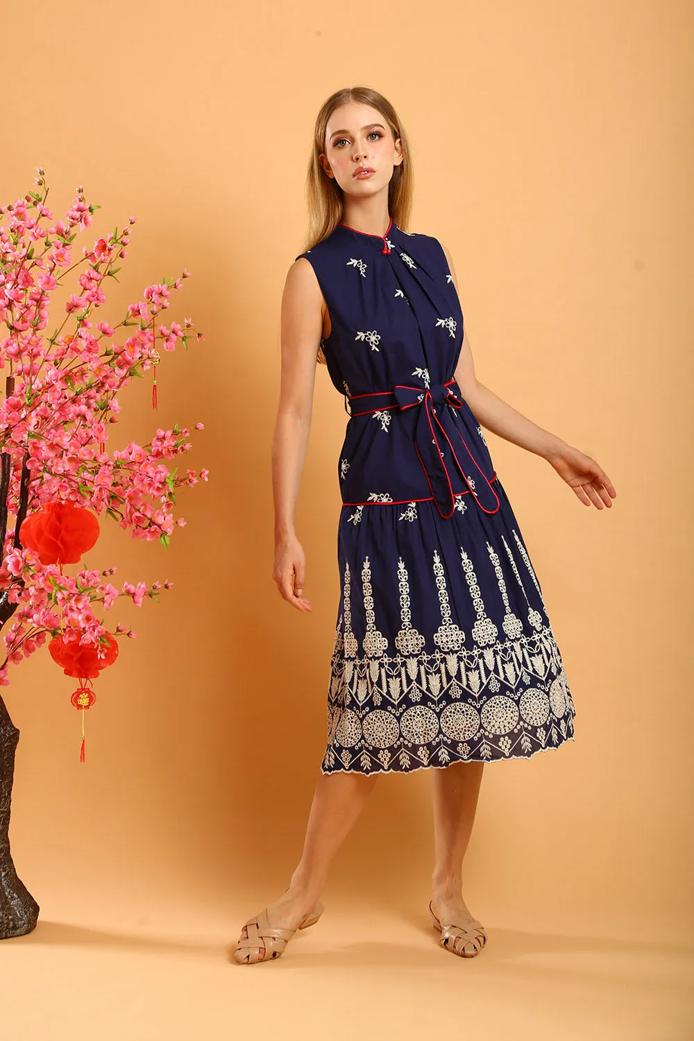Harleen Floral Embroidered Cheongsam in Navy Blue