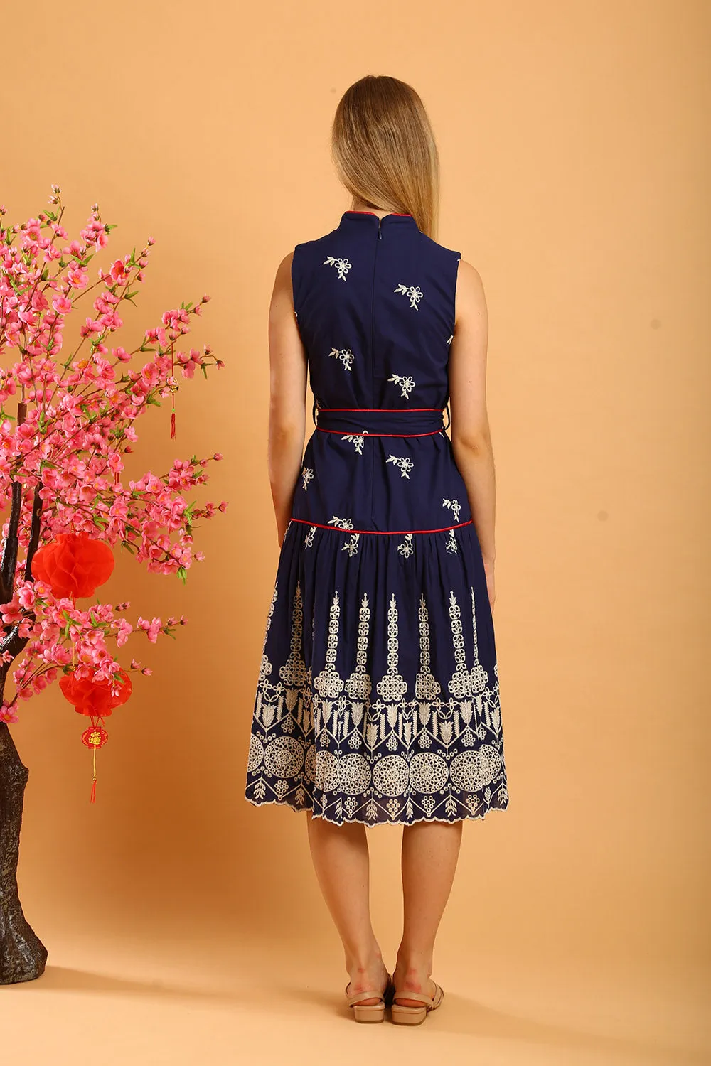 Harleen Floral Embroidered Cheongsam in Navy Blue