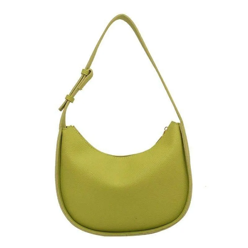 MI AMOR Handbag: Versatile Style with Sophisticated Hardware