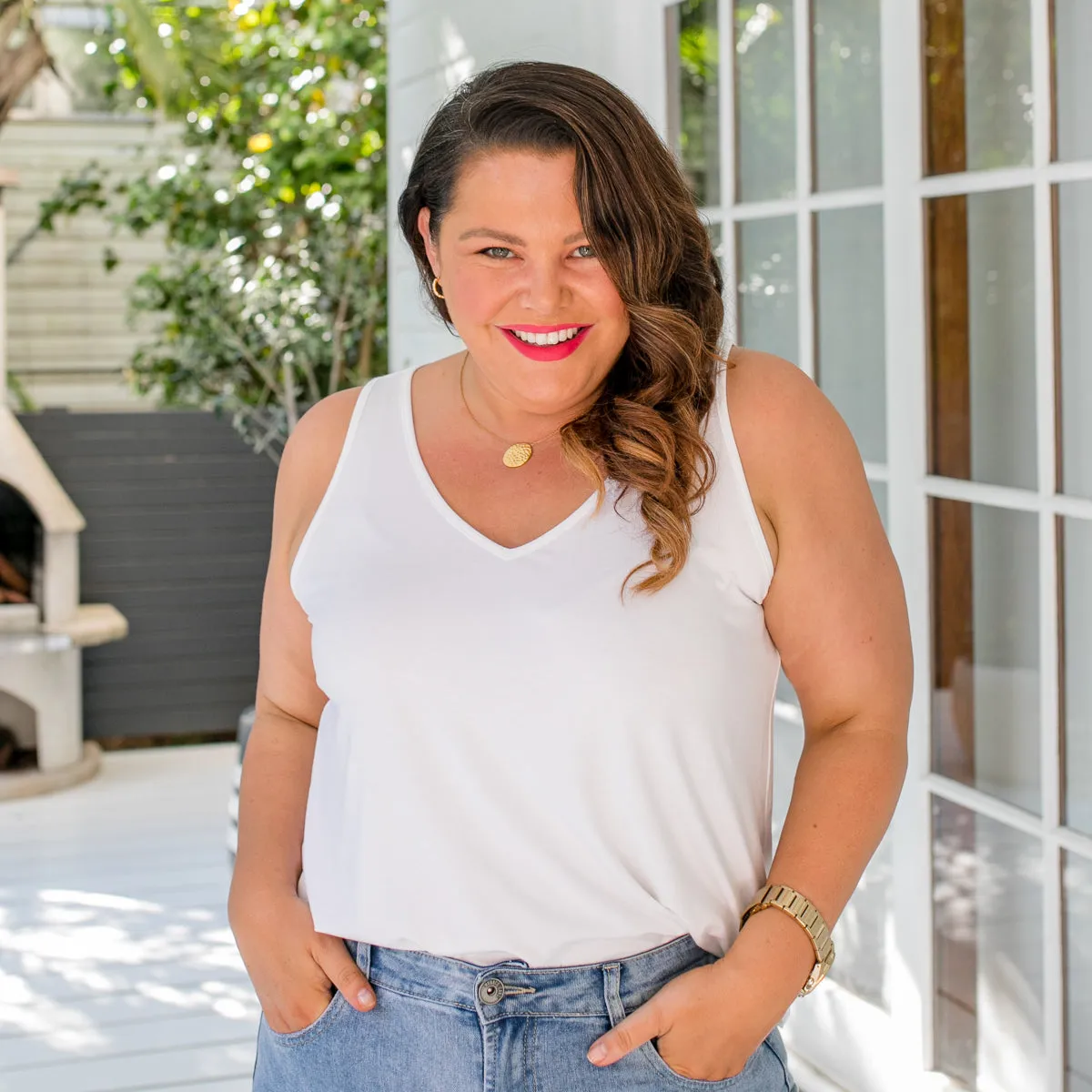 Taisa v-neck tank - white