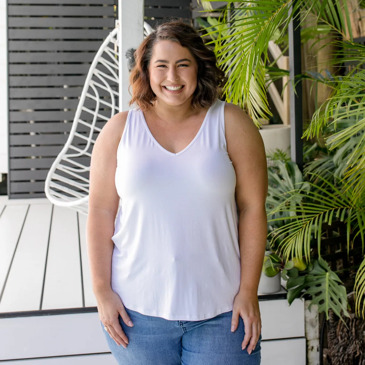 Taisa v-neck tank - white