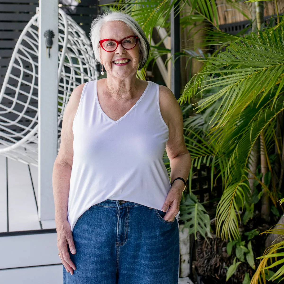 Taisa v-neck tank - white